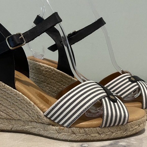 Eric Michael Tabitha Woven Espadrille Wedge Sandal Size 39EU - Picture 9 of 12